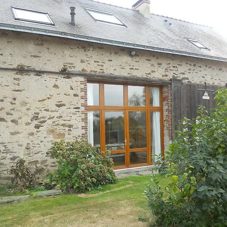 Logis Du Patis Roux Bed & Breakfast