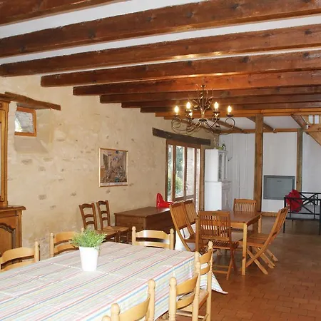 Logis Du Patis Roux Bed & Breakfast