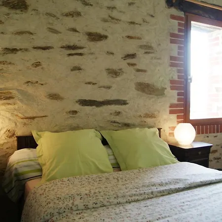 Logis Du Patis Roux 2*