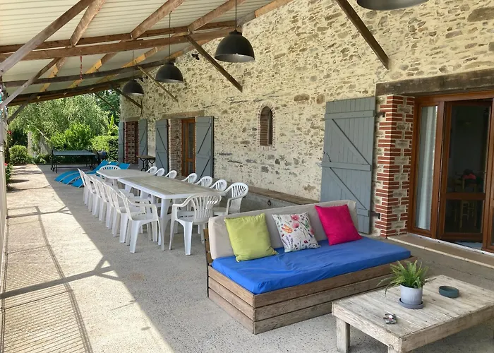 Logis Du Patis Roux Bed & Breakfast